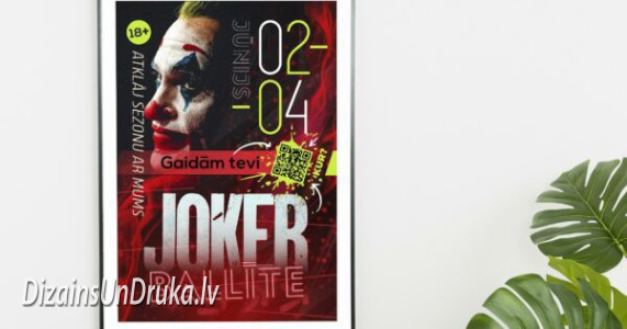 Lielformāta afiša ar Joker ballītes reklāmu un QR kodu pie sienas