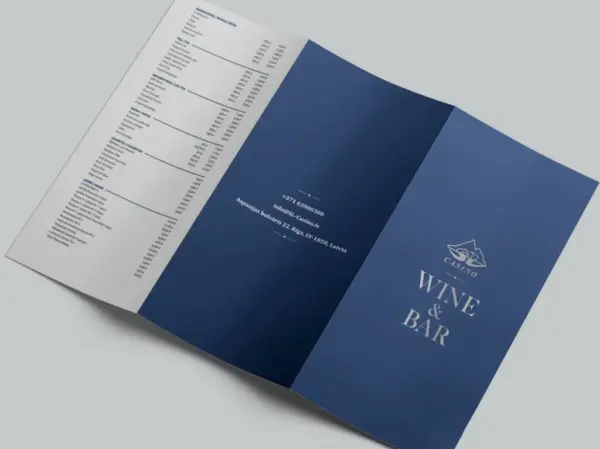 Образец изготовления и печати сложенного меню A4 в тёмно-синем дизайне Wine & Bar